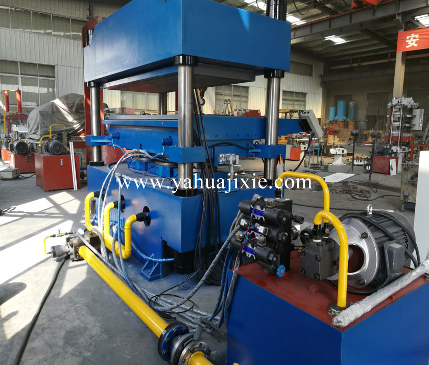 全自動控制帶自動推拉模裝置硫化機